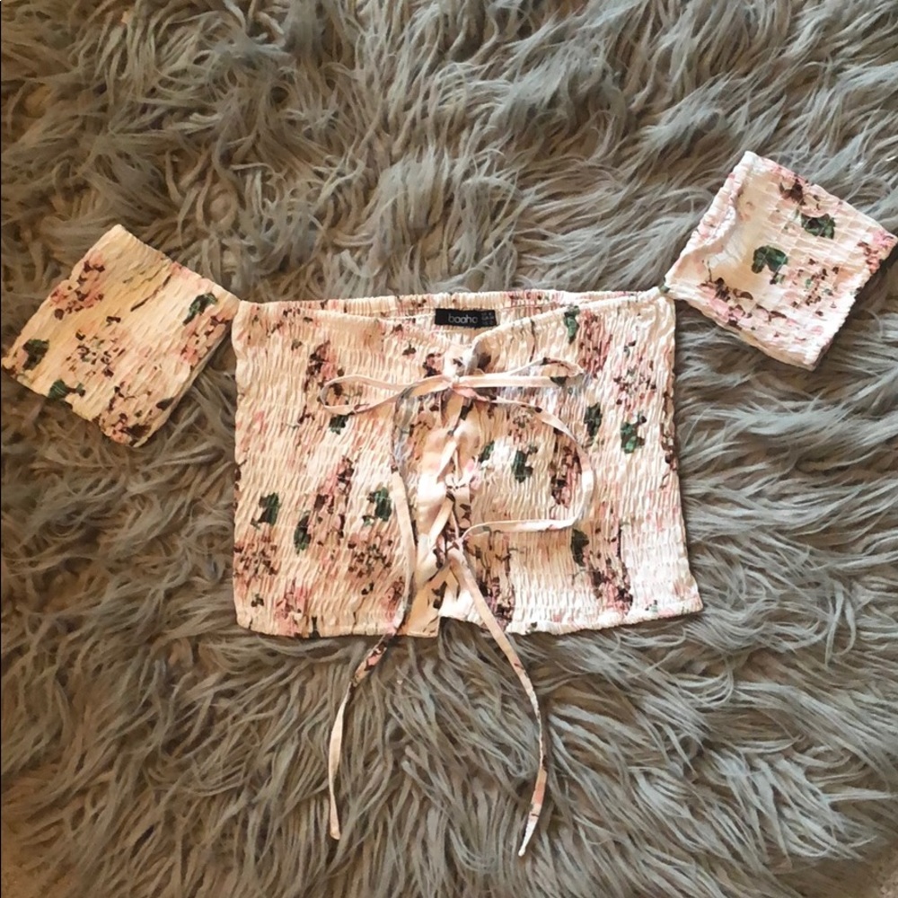 NWOT. Floral lace up crop top.